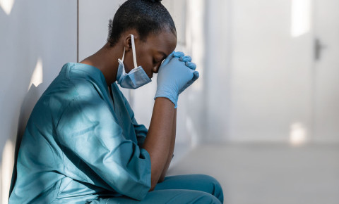Tired depressed anxious stressed female nurse mask healthcare frontline 123rf