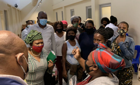 FILE: Frustated Gugulethu residents who waited for a full day at the Sassa office and were not assisted, rallied together and confronted Sassa CEO Busisiwe Memela about the problems they were encountering at the office. Picture: Kaylynn Palm/Eyewitness News.