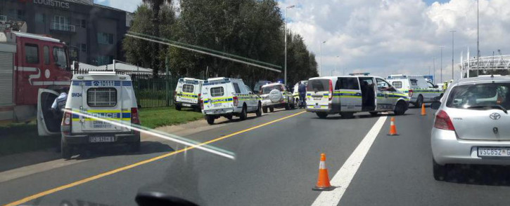 FILE: Police on the scene of the shooting on the N3 South in Modderfontein near Longmeadow Business Park. Picture: Margot van Ryneveld/iWN