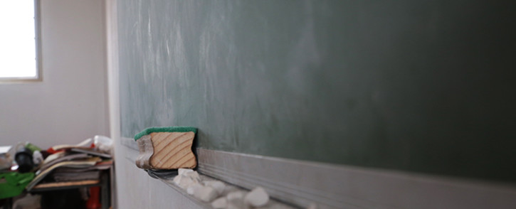 FILE: A blackboard with chalk and a duster in a primary school. Picture: Reinart Toerien/EWN.