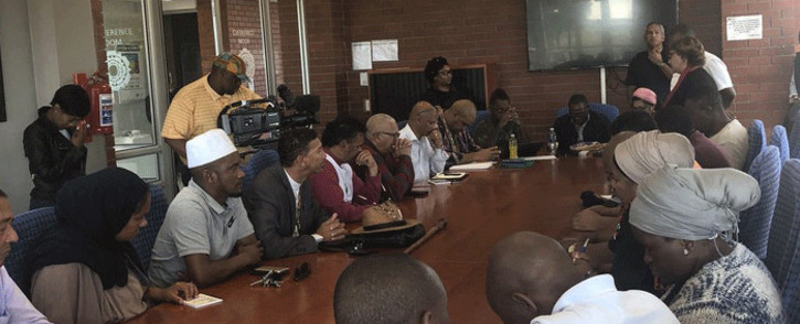 FILE: Community leaders from Mitchells Plain, Siqalo and Rondevlei meet with local government following service delivery protests. Picture: EWN