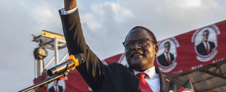 Malawi Congress Party, MCP, leader Lazarus Chakwera addresses supporters at Mtandire locations in the suburb of the capital Lilongwe where he held his final rally, 20 June 2020. Picture: AFP