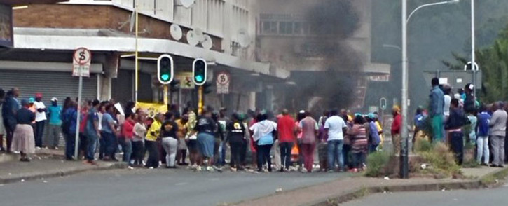 A protest in Rossentenville affected several routes including Geranium and Main Street. Picture: Supplied.