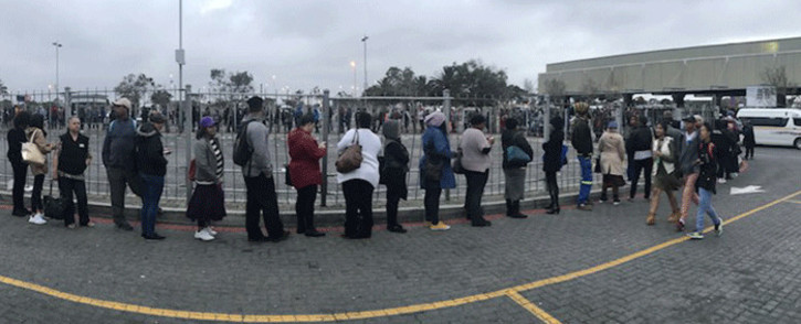 Commuters queue for taxis in Mitchells Plain on day one of the bus drivers' strike on 18 April 2018. Picture: Cindy Archillies/EWN