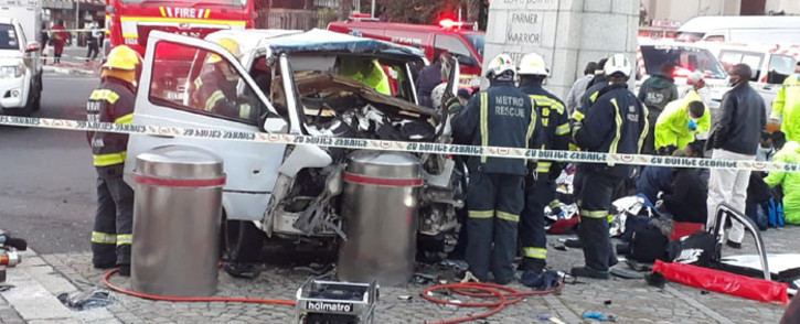 Emergency response personnel at the scene of an accident outside the Parliament precinct in Cape Town on 20 August 2021. At least 22 school children were hurt in the accident. Picture: Supplied