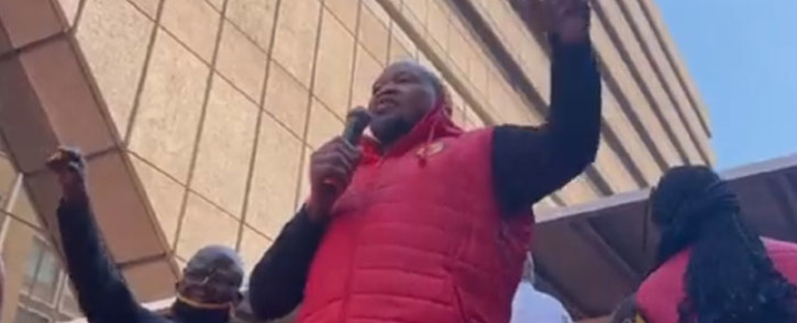 A screengrab of Numsa's Irvin Jim addressing striking members at the Mary Fitzgerald Square in Newton on 5 October 2021.