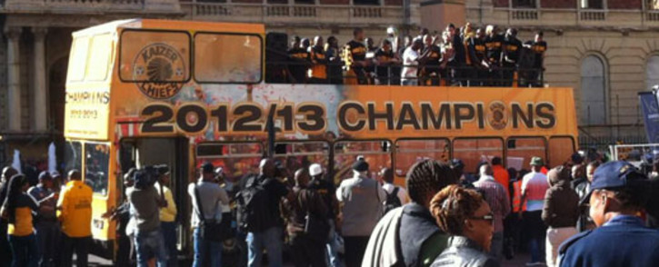 Kaizer Chiefs team parade with the PSL trophy in Johannesburg on 28 May 2013. Picture: Lelo Mzaca/EWN Sport