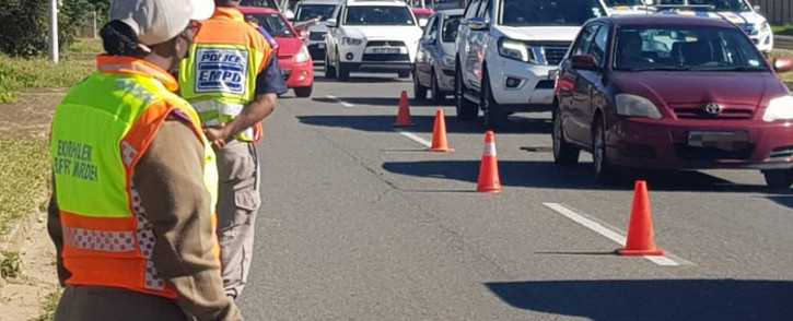 EMPD officers at a roadblock. Picture: @City_Ekurhuleni/Twitter