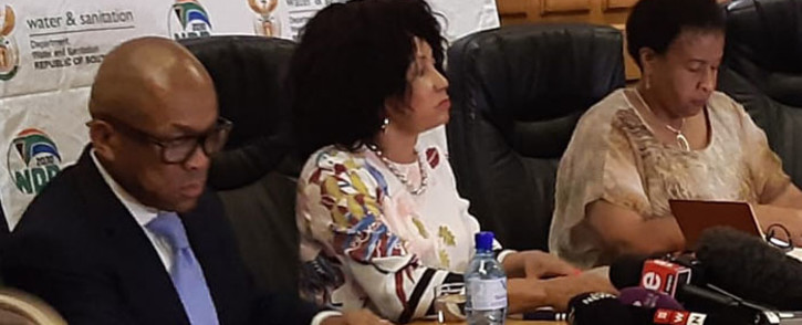 Minister of Water and Sanitation Lindiwe Sisulu (centre) briefs the media on Gauteng's water crisis on 28 October 2019 in Johannesburg. Picture: @DWS_RSA/Twitter