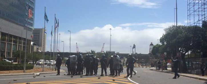 FILE: Cape Town police monitor the situation as asylum seekers protest outside Home Affairs building on 27 November 2014. Picture: Anja Knoblauch @Anja_Knoblauch  