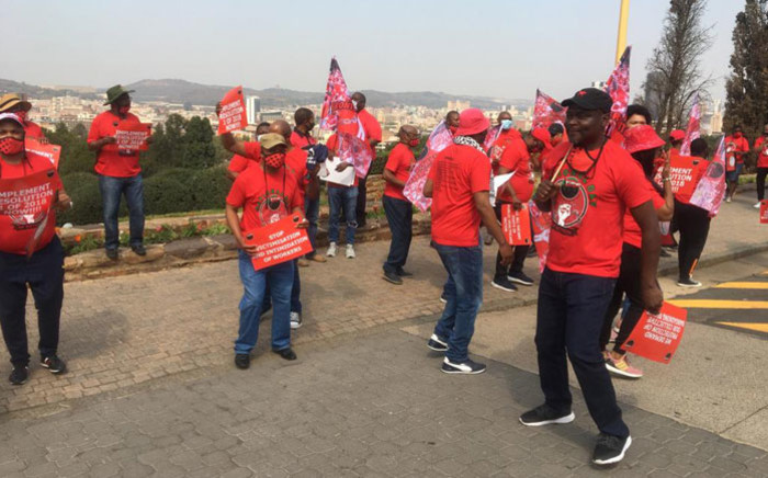 Nehawu members picket outside the Union Buildings in Pretoria on 21 September 2020. Picture: Edwin Ntshidi/EWN