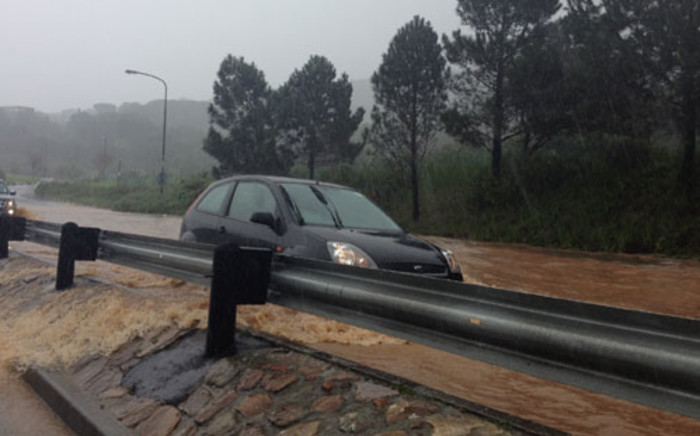 Heavy rains flooded roads causing chaos in the Eastern Cape. Picture: Aletta Gardner/EWN.