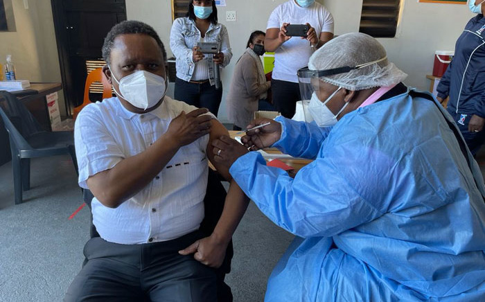 An older gentleman receives his COVID-19 vaccine shot on 17 May 2021. Picture: @GautengHealth/Twitter