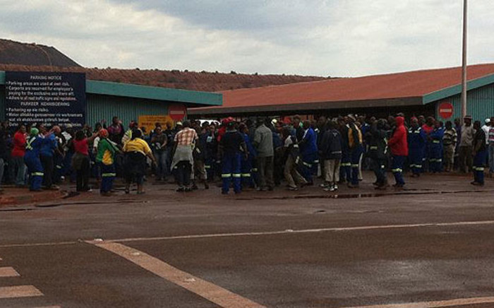 Striking Kumba employees are protesting outside the Sishen mine on 15 October 2012. Picture: Rahima Essop/EWN