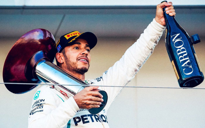 F1 2018: Lewis Hamilton draws level with Fangio on five World Championships