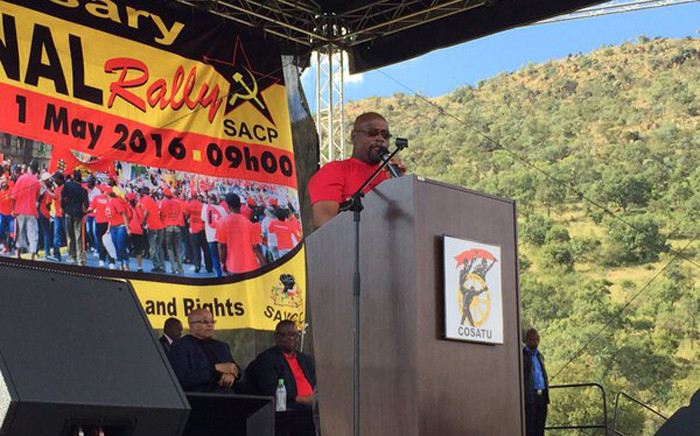 Cosatu President S'dumo Dlamini addressing the crowd at the May Day rally in Mamelodi. Picture: Emily Corke/EWN.