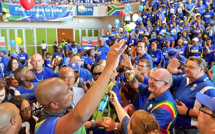 DA supporters welcome party leader Mmusi Maimane in Kimberley during the opposition party's election campaign in the province. Picture: @Our_DA/Twitter.