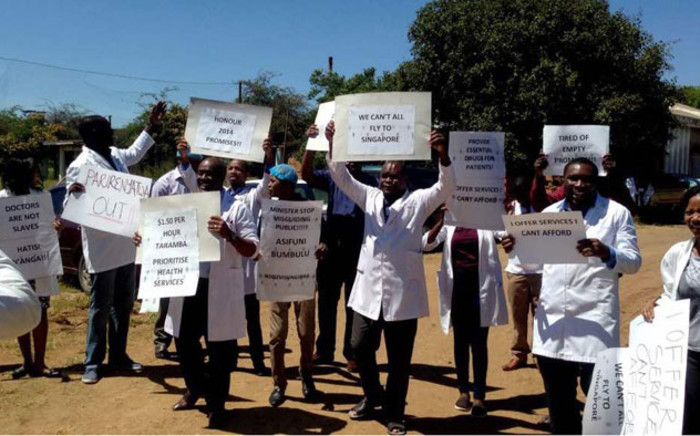 Zimbabwean doctors participate in a strike over for better wages. Picture: @ZHDAofficial/Twitter