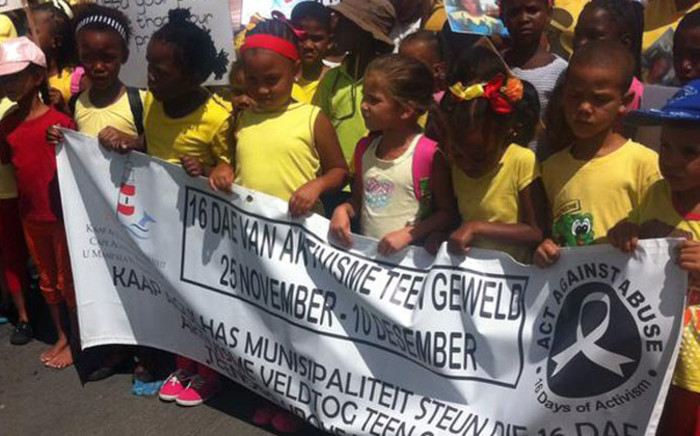 Kayde Williams's classmates take part in a march following her murder in Bredasdorp. Picture: Chanel September/EWN