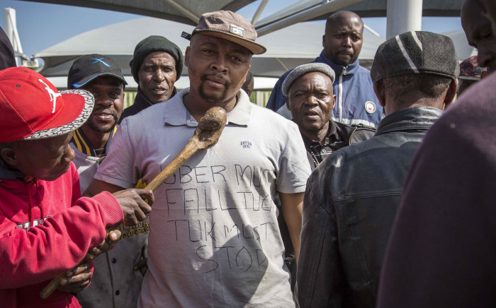 FILE: Metered taxi drivers met at the OR Tambo airport to discuss their way forward after they blocked main roads to the airport in protest against Uber. Picture: Thomas Holder/EWN.