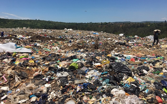 'Waste-pickers' at the New England Landfill Site in Pietermaritzburg. Picture: Nkosikhona Duma/Eyewitness News.


