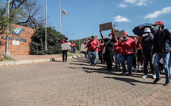 South African Municipal Workers' Union members protesting outside the Rand Water head offices in Johannesburg on 21 April 2021 to demand bonuses. Picture: Abigail Javier/Eyewitness News