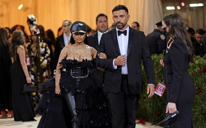 Met Gala 2022: Blake Lively-Ryan Reynolds, Billie Eilish And Other Stars  Sparkle On The Red Carpet