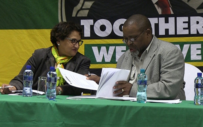 FILE: ANC Deputy Secretary General Jessie Duarte (left) and ANC Secretary General Gwede Mantashe at the party's special National Executive Committee meeting on 19 May 2014. Picture: Reinart Toerien/EWN.