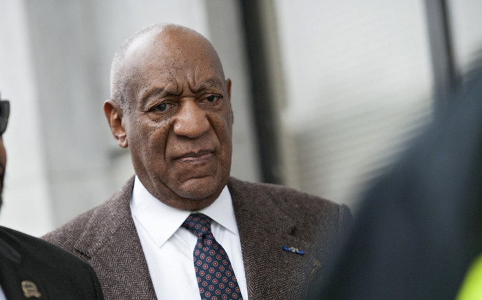 US entertainer Bill Cosby enters the Montgomery County Courthouse for the second day of a hearing regarding charges stemming from an alleged sexual assault in 2004 in Elkins Park, Pennsylvania, on 3 February 2016. Picture: EPA/Tracie Van Auken.