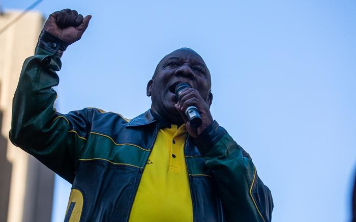 President Cyril Ramaphosa speaks outside Luthuli House where the ANC held a post-election celebration on 12 May 2019. Picture: Kayleen Morgan/EWN
