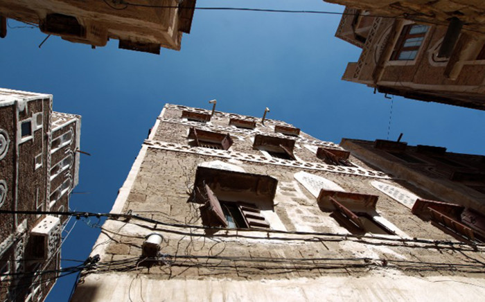 The building that US photojournalist Luke Somers, killed during a failed attempt by US special forces to free him from Al-Qaeda militants, lived in is seen in the the old city of Sanaa 7 December, 2014. Picture: AFP. 