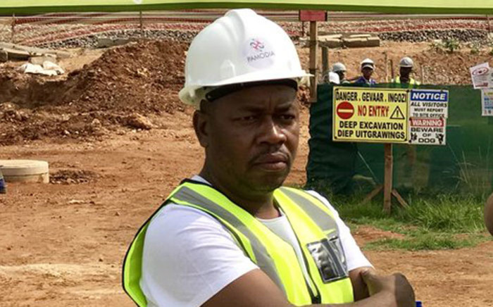 FILE: Ekurhuleni Mayor Mzwandile Masina at a construction site. Picture: @mzwandileMasina/Twitter.