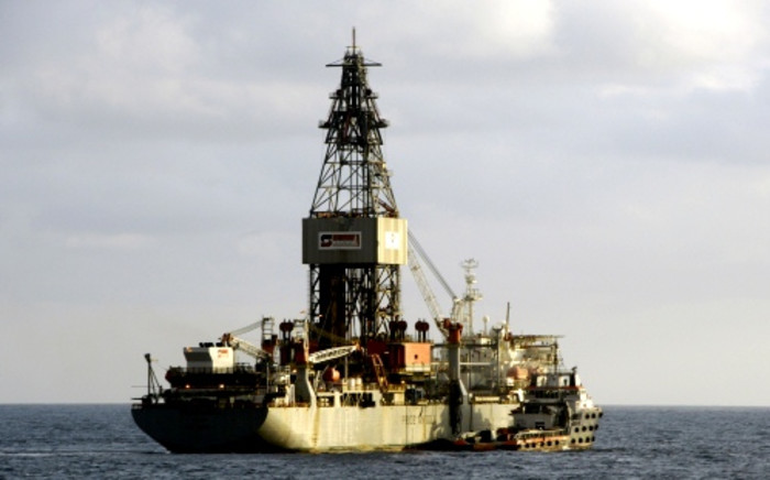 FILE: An oil platform of the US Pride company situated off the Angolan coast. Picture: AFP.