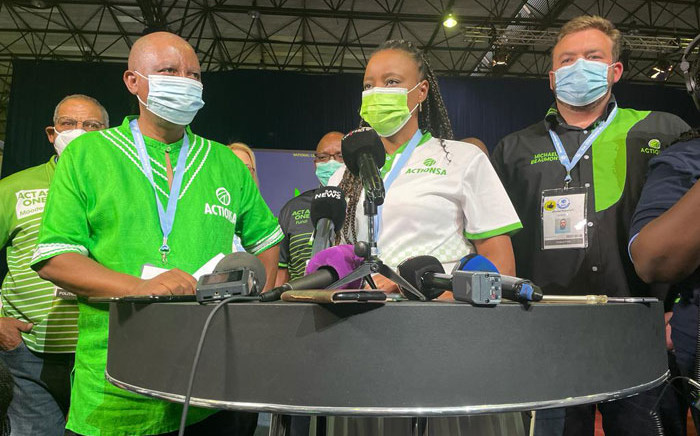 ActionSA leader Herman Mashaba (left), party spokesperson Lerato Ngobeni (centre) and the party's national chairperson, Michael Beaumont (right), hold a media briefing at the IEC results operation centre in Pretoria on 3 November 2021. Picture: Xanderleigh Dookey Makhaza/Eyewitness News
