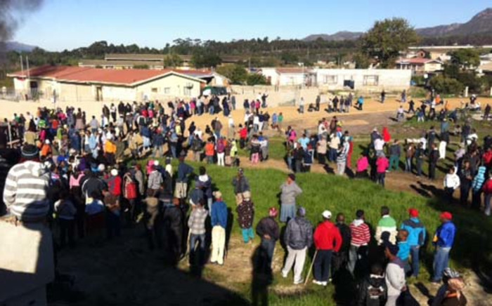 Angry residents of Botrivier outside Hermanus in the Cape protesting the delivery of only four RDP houses. 28 May 2012. Picture: Malungelo Booi/EWN.