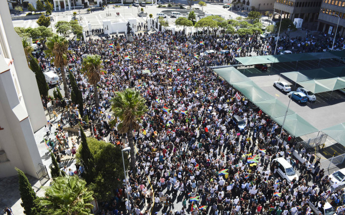 Anti-President Jacob Zuma protesters gathered at the gates of Parliament. Picture: Imran Goga/EWN.