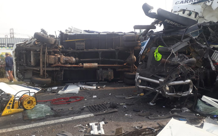 Nine people were killed and at least 20 others were injured on 27 May 2019 in a multiple vehicle collision on the N3 South next to Vosloorus, Ekurhuleni. Picture: @_ArriveAlive/Twitter 