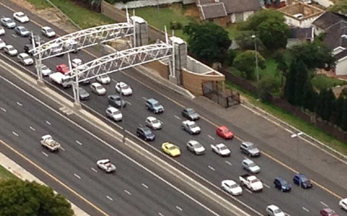 An aerial view taken from a helicopter showing an e-toll gantry on the N1 highway. Picture: Aki Anastasiou/EWN.