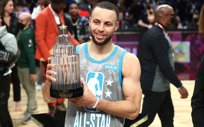 Stephen Curry, #30 of Team LeBron, holds the Kobe Bryant Trophy after being named MVP during the 2022 NBA All-Star Game at Rocket Mortgage Fieldhouse on February 20, 2022 in Cleveland, Ohio. Picture: Tim Nwachukwu/Getty Images/AFP
