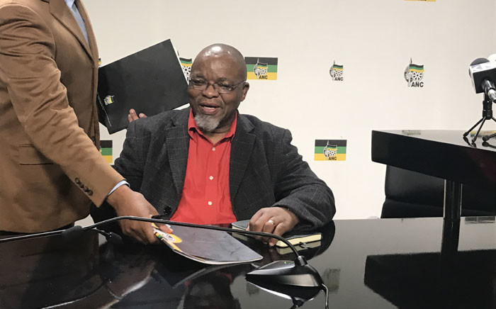 ANC secretary general Gwede Mantashe briefing the media on 29 May 2017 following the NEC meeting over the weekend. Picture: Kgothatso Mogale/EWN