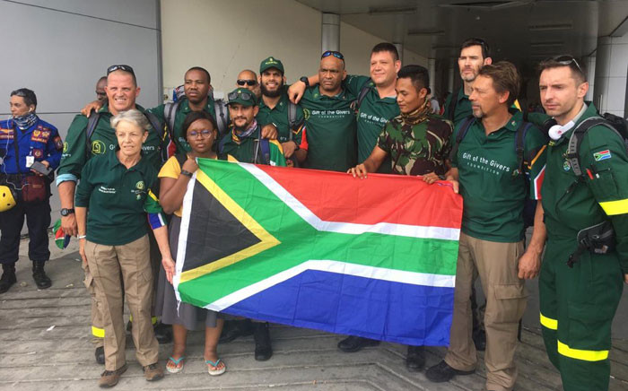 Team SA has arrived and with the assistance of locals,the Gift of the Givers volunteers have been able to find shelter. Picture: Ziyanda Ngcobo/EWN.