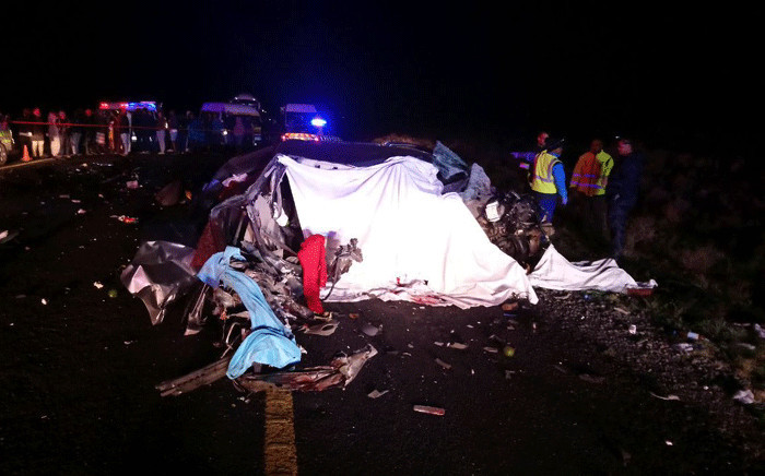 Horror early morning crash on N1 between Laingsburg and Prins Albert Road claims 5 lives Picture: @_ArriveAlive/Twitter.