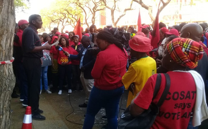 SACP members protesting outside NPA offices on Friday, 30 August 2019 over state capture. Picture: @SACP1921/Twitter