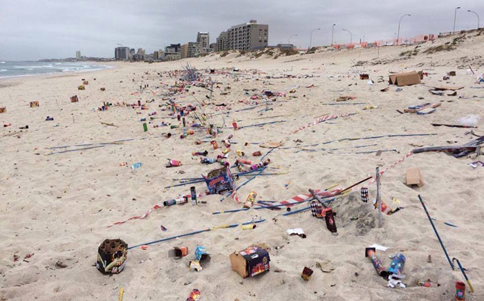 Blouberg Beach became littered after Guy Fawkes night on 5 November 2015. Picture: @WillieScheepers via Twitter. 
