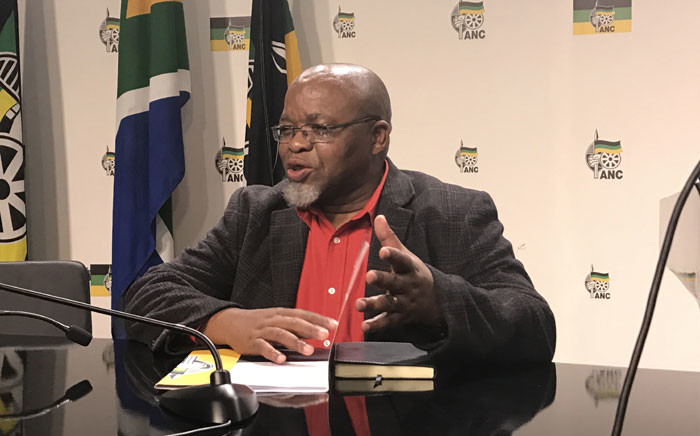 ANC secretary general Gwede Mantashe briefing the media on 29 May 2017 following the NEC meeting over the weekend. Picture: Kgothatso Mogale/EWN.