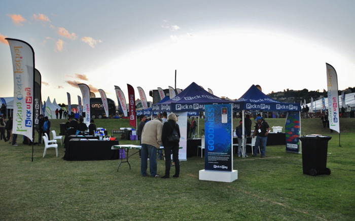 FILE: People getting ready for the start of Knysna Oyster Festival in 2014. Picture: www.oysterfestival.co.za.