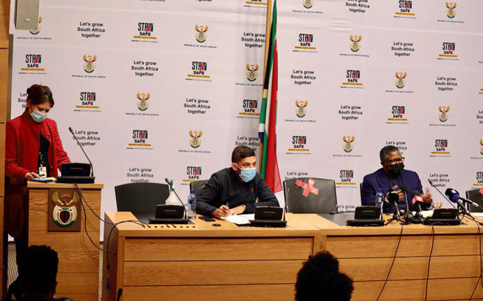 Minister of Transport Fikile Mbalula (R) was joined by Western Cape Member of the Executive Council (MEC) responsible for Transport, Daylin Mitchell (C), during a briefing on developments regarding the taxi industry in Cape Town on 22 July 2021. Picture: @EsethuOnDuty/twitter.