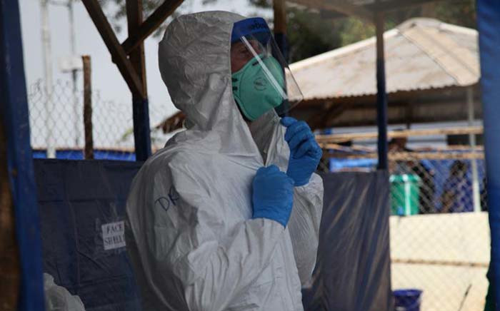A healthcare worker in the Democratic Republic of Congo at a Ebola treatment facility. Picture: @WHOAFRO/Twitter.