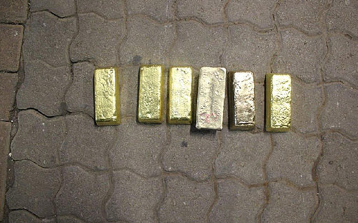 A Zimbabwean couple was arrested at Musina’s Beitbridge border post after police discovered gold bricks worth R6 million in their car. Picture: Supplied.
