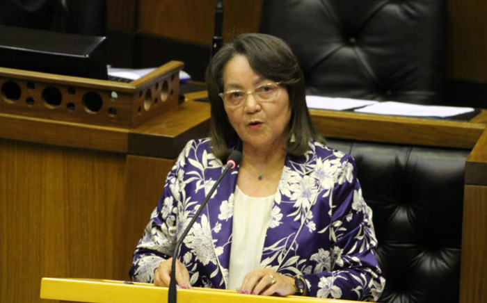 FILE: Minister of Public Works and Infrastructure Patricia de Lille tabling in Parliament. Picture: @DepPublicWorks/Twitter.